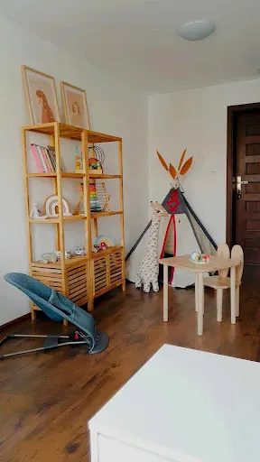 Olimpia Hadrych - Terapeutyczna Przestrzeń Jestem, Neurologopeda, terapeuta karmienia, terapeuta dzieci i rodziców